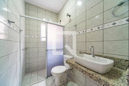 Banheiro  de casa para alugar com 3 quartos, 100m² em Vila Palmares, São Bernardo do Campo