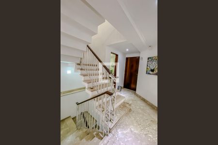 Casa à venda com 400m², 3 quartos e 7 vagas Casa à venda com 400m², 3 quartos e 7 vagasHall Social