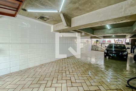 Casa à venda com 400m², 3 quartos e 7 vagas Casa à venda com 400m², 3 quartos e 7 vagasGaragem