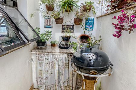 Casa à venda com 400m², 3 quartos e 7 vagas Casa à venda com 400m², 3 quartos e 7 vagasDetalhe Varanda