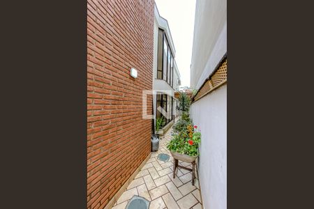 Casa à venda com 400m², 3 quartos e 7 vagas Casa à venda com 400m², 3 quartos e 7 vagasVaranda