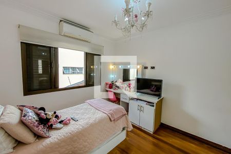 Casa à venda com 400m², 3 quartos e 7 vagas Casa à venda com 400m², 3 quartos e 7 vagasSuite