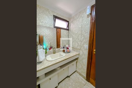 Casa à venda com 400m², 3 quartos e 7 vagas Casa à venda com 400m², 3 quartos e 7 vagasLavabo