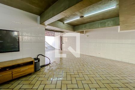 Casa à venda com 400m², 3 quartos e 7 vagas Casa à venda com 400m², 3 quartos e 7 vagasGaragem