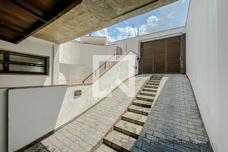 Casa à venda com 400m², 3 quartos e 7 vagas Casa à venda com 400m², 3 quartos e 7 vagasGaragem