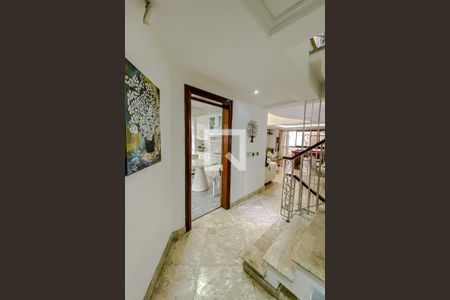 Casa à venda com 400m², 3 quartos e 7 vagas Casa à venda com 400m², 3 quartos e 7 vagasHall Social