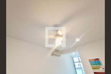 Sala  de apartamento para alugar com 2 quartos, 80m² em Leblon, Rio de Janeiro