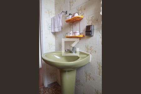 Casa à venda com 138m², 3 quartos e 2 vagasBanheiro 2