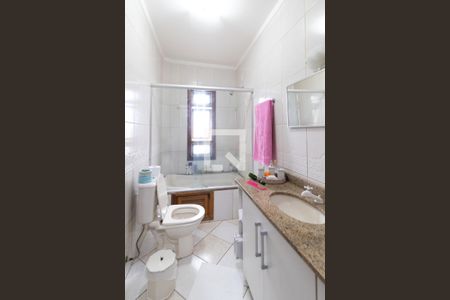 Casa de condomínio à venda com 285m², 3 quartos e 2 vagasBanheiro da Suíte