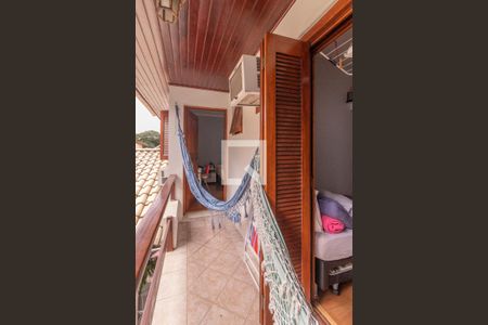 Casa de condomínio à venda com 285m², 3 quartos e 2 vagasVaranda