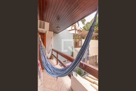 Casa de condomínio à venda com 285m², 3 quartos e 2 vagasVaranda