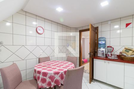 Casa de condomínio à venda com 285m², 3 quartos e 2 vagasCozinha