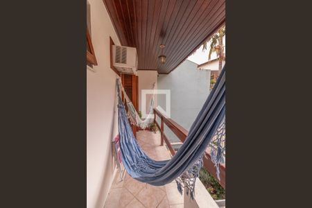 Casa de condomínio à venda com 285m², 3 quartos e 2 vagasVaranda