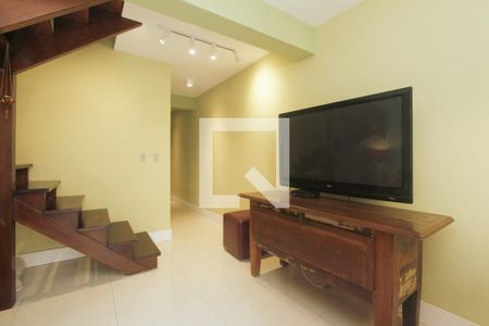 Casa à venda com 107m², 3 quartos e 2 vagasSALA