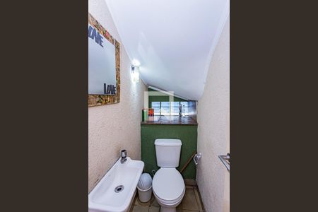 Lavabo de casa para alugar com 3 quartos, 145m² em Vila Rica, São Paulo