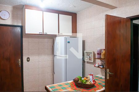 Casa de condomínio à venda com 300m², 4 quartos e 4 vagasCozinha