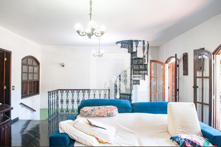 Casa de condomínio à venda com 300m², 4 quartos e 4 vagasSala 2