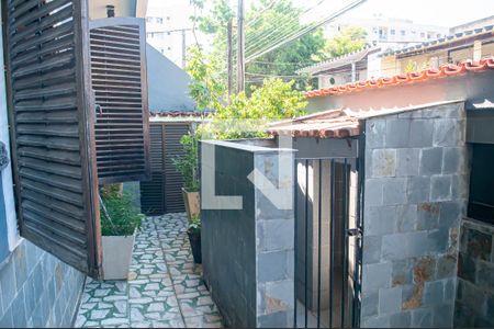 Casa de condomínio à venda com 300m², 4 quartos e 4 vagasQuintal