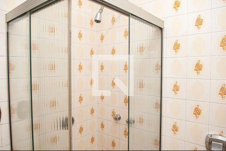 Casa de condomínio à venda com 300m², 4 quartos e 4 vagasBanheiro 1