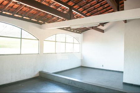 Casa de condomínio à venda com 300m², 4 quartos e 4 vagasTerraço