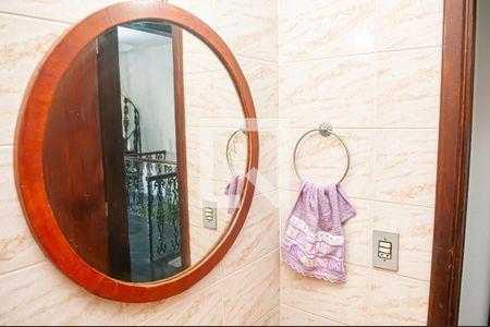 Casa de condomínio à venda com 300m², 4 quartos e 4 vagasBanheiro 2