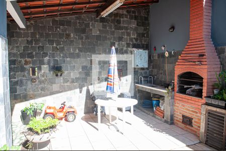 Casa de condomínio à venda com 300m², 4 quartos e 4 vagasChurrasqueira