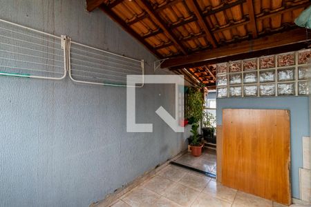Casa à venda com 150m², 3 quartos e 2 vagas3o. Andar - Área de serviço