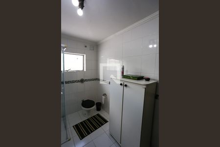 Casa à venda com 316m², 4 quartos e 5 vagas Casa à venda com 316m², 4 quartos e 5 vagasBanheiro da Suíte 4