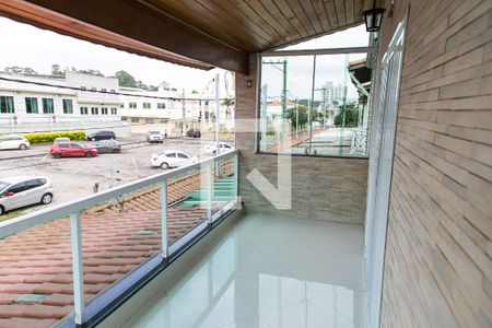Casa à venda com 180m², 3 quartos e 2 vagas Casa à venda com 180m², 3 quartos e 2 vagasVaranda da Suíte 1