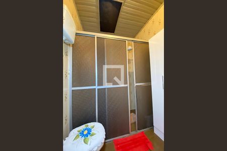 Casa à venda com 110m², 3 quartos e 2 vagasBanheiro