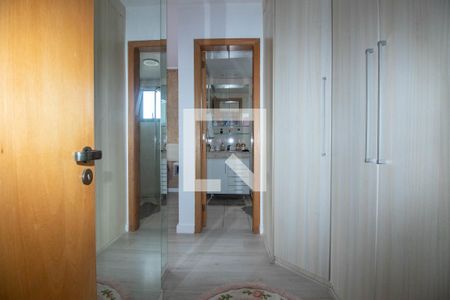 Apartamento à venda com 121m², 3 quartos e 2 vagas Apartamento à venda com 121m², 3 quartos e 2 vagasSuíte