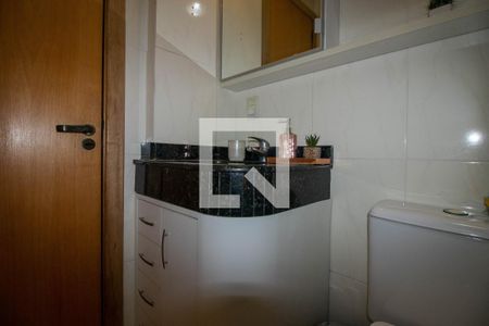 Apartamento à venda com 121m², 3 quartos e 2 vagas Apartamento à venda com 121m², 3 quartos e 2 vagasBanheiro Social