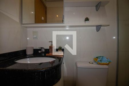 Apartamento à venda com 121m², 3 quartos e 2 vagas Apartamento à venda com 121m², 3 quartos e 2 vagasBanheiro Social