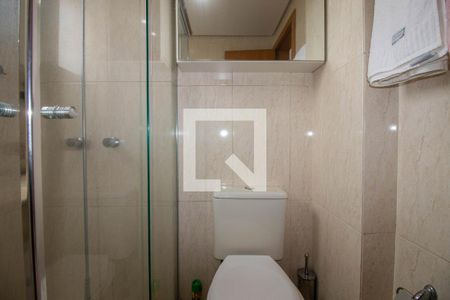 Apartamento à venda com 121m², 3 quartos e 2 vagas Apartamento à venda com 121m², 3 quartos e 2 vagasBanheiro da Suíte