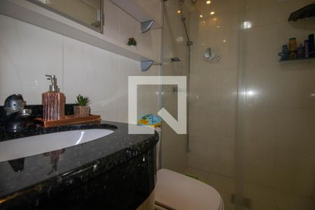 Apartamento à venda com 121m², 3 quartos e 2 vagas Apartamento à venda com 121m², 3 quartos e 2 vagasBanheiro Social