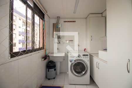 Apartamento à venda com 121m², 3 quartos e 2 vagas Apartamento à venda com 121m², 3 quartos e 2 vagasÁrea de Serviço