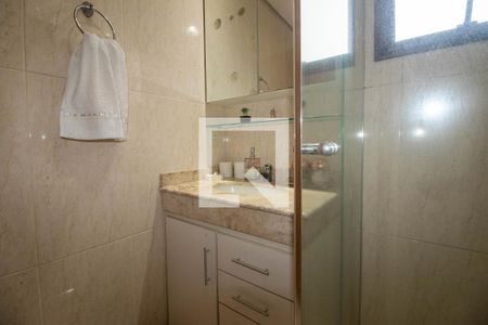 Apartamento à venda com 121m², 3 quartos e 2 vagas Apartamento à venda com 121m², 3 quartos e 2 vagasBanheiro da Suíte
