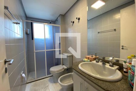 Apartamento à venda com 126m², 3 quartos e 2 vagas Apartamento à venda com 126m², 3 quartos e 2 vagasBanheiro