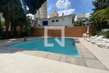 Apartamento à venda com 126m², 3 quartos e 2 vagas Apartamento à venda com 126m², 3 quartos e 2 vagasÁrea comum - Piscina
