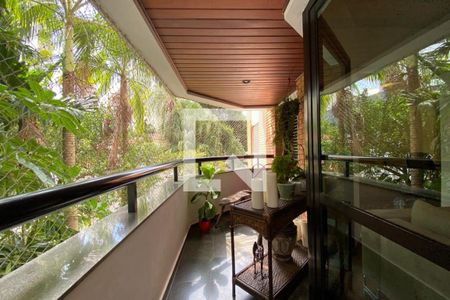 Apartamento à venda com 126m², 3 quartos e 2 vagas Apartamento à venda com 126m², 3 quartos e 2 vagasSacada