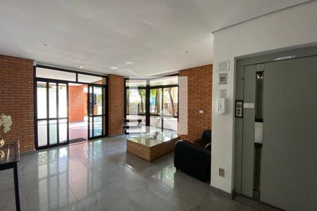 Apartamento à venda com 126m², 3 quartos e 2 vagas Apartamento à venda com 126m², 3 quartos e 2 vagasHall Social