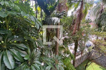 Apartamento à venda com 126m², 3 quartos e 2 vagas Apartamento à venda com 126m², 3 quartos e 2 vagasVista da Sacada