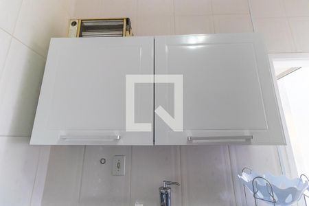 Apartamento à venda com 83m², 2 quartos e sem vaga Apartamento à venda com 83m², 2 quartos e sem vagaCozinha - Armários