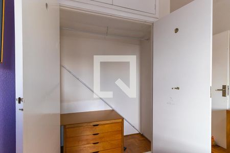 Apartamento à venda com 83m², 2 quartos e sem vaga Apartamento à venda com 83m², 2 quartos e sem vagaQuarto 2 - Armários