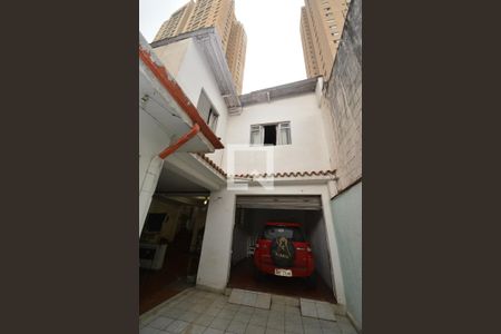 Casa à venda com 250m², 3 quartos e 6 vagas Casa à venda com 250m², 3 quartos e 6 vagasQuintal