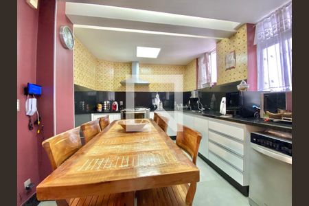 Apartamento à venda com 150m², 3 quartos e 3 vagas