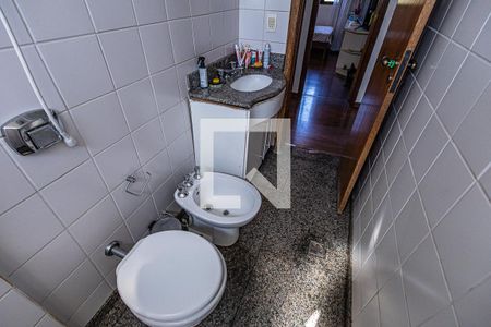 Apartamento à venda com 259m², 4 quartos e 4 vagas Apartamento à venda com 259m², 4 quartos e 4 vagasBanheiro