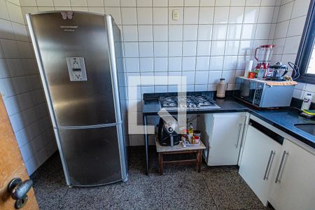 Apartamento à venda com 259m², 4 quartos e 4 vagas Apartamento à venda com 259m², 4 quartos e 4 vagasCozinha