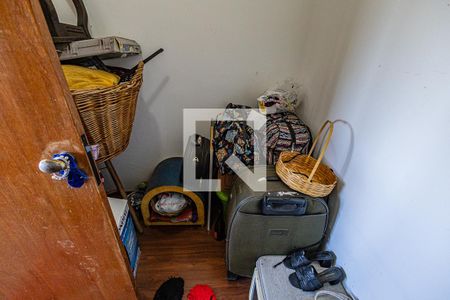 Apartamento à venda com 259m², 4 quartos e 4 vagas Apartamento à venda com 259m², 4 quartos e 4 vagasQuarto de serviço