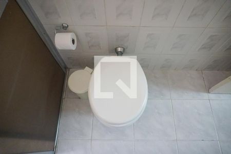 Casa à venda com 306m², 3 quartos e 5 vagasBanheiro de Serviço